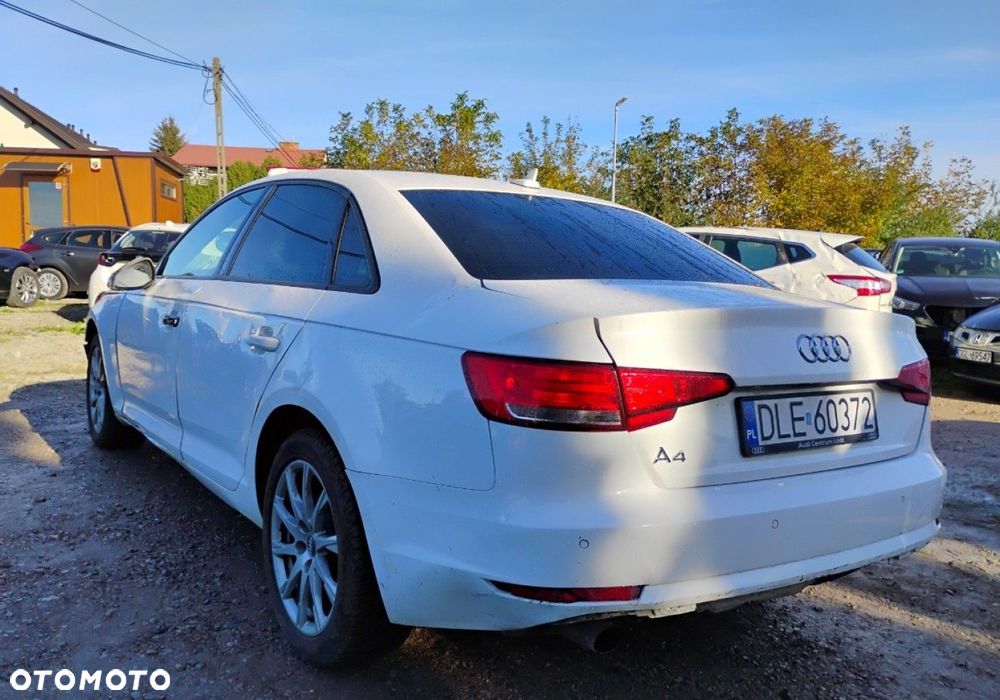 Audi A4 - 4
