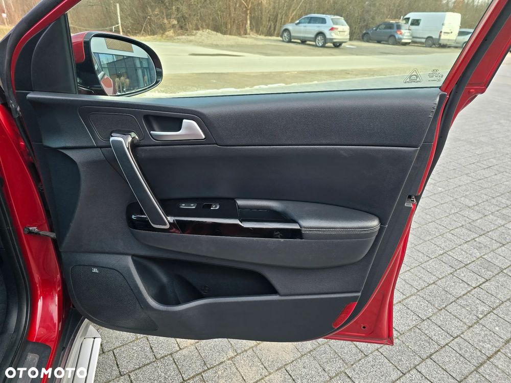 Kia Sportage 2,0 CRDI AWD GT Line - 34