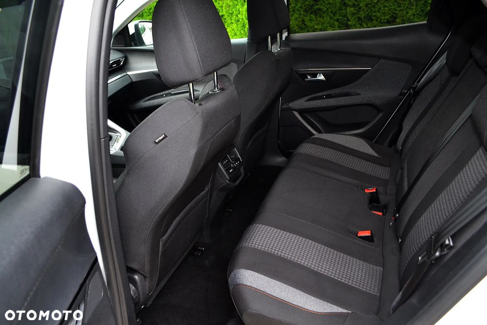 Peugeot 3008 1.5 BlueHDi Active S&S - 16