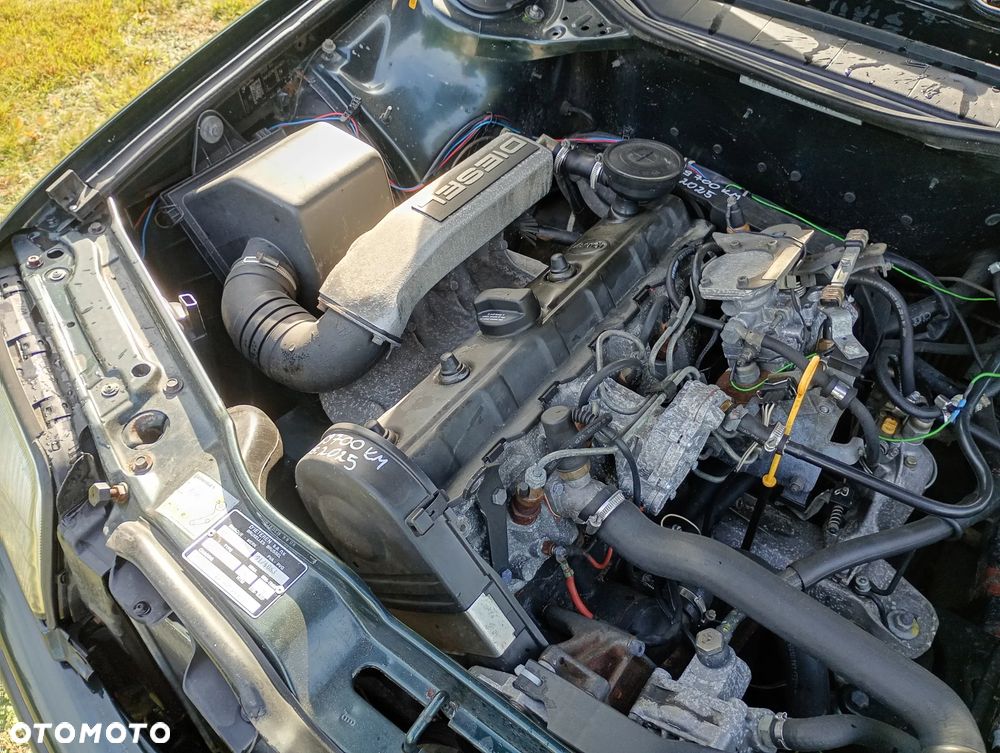 Audi 100 2.4 D - 6