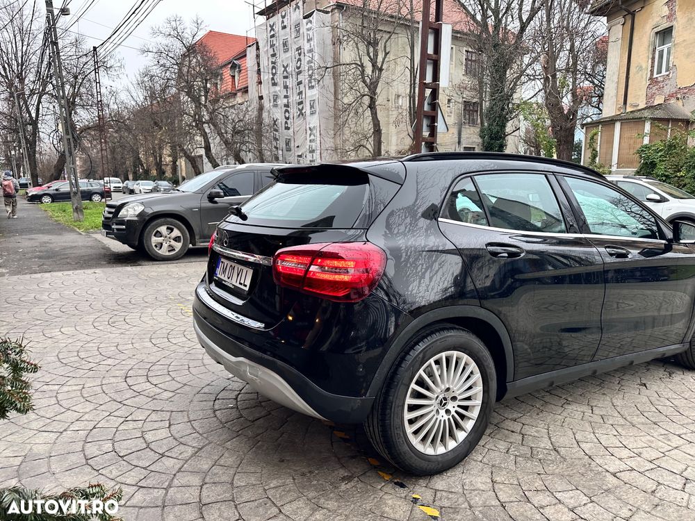 Mercedes-Benz GLA 180 7G-DCT UrbanStyle Edition - 10