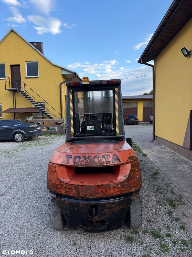Toyota - 6