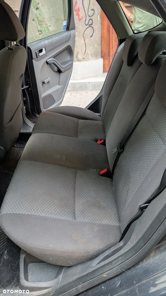 Ford Focus 1.6 Trend - 15