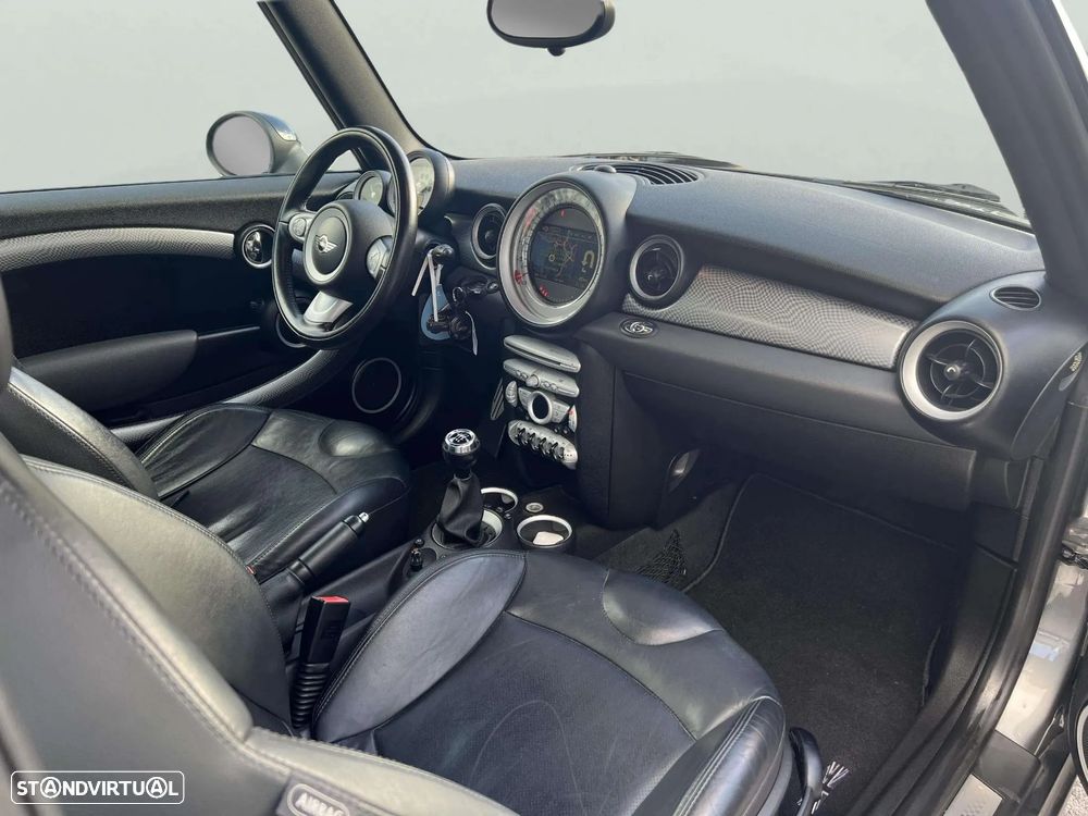 MINI Cabrio Cooper S - 21