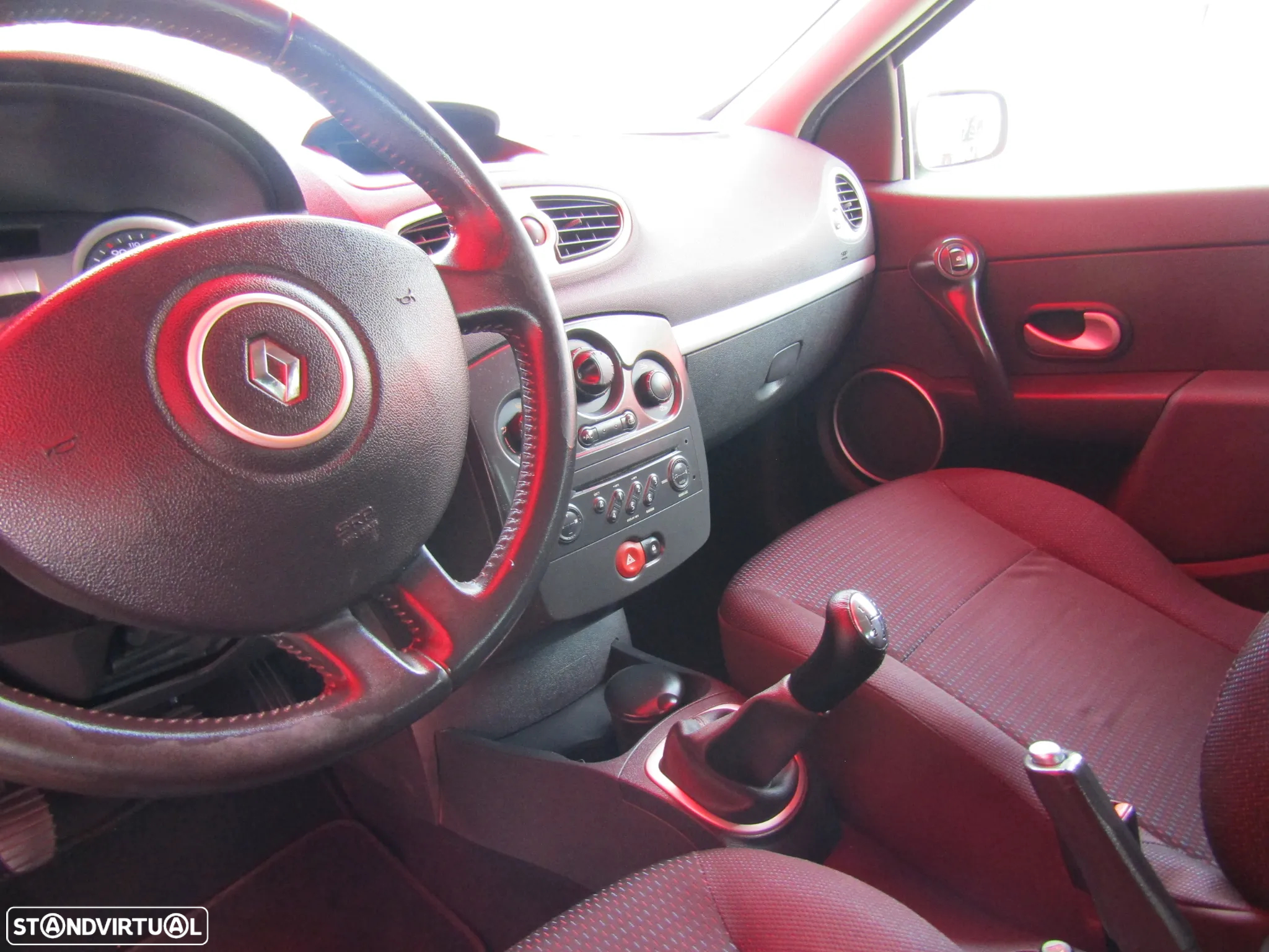 Renault Clio Break 1.2 TCE Dynamique S - 11