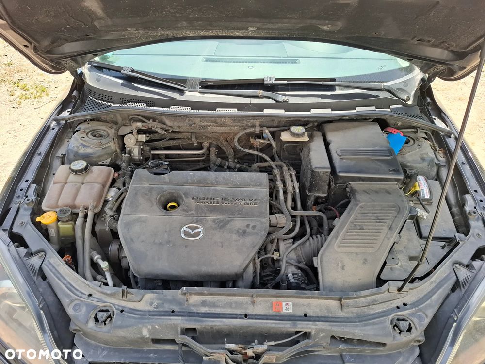 Mazda 3 2.0 Active + - 21