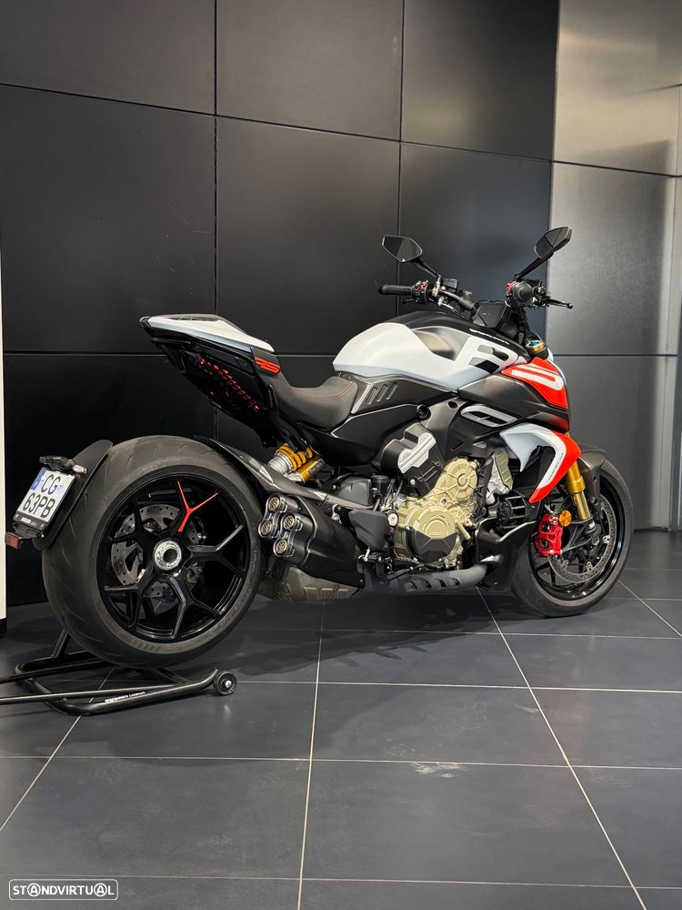 Ducati Diavel V4 RS - 7