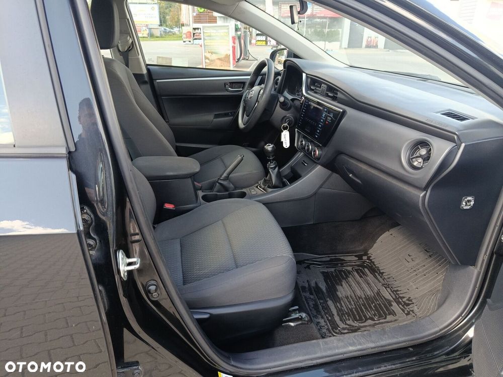 Toyota Corolla 1.4 D-4D Active - 9