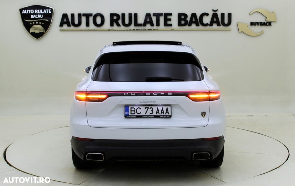 Porsche Cayenne - 11