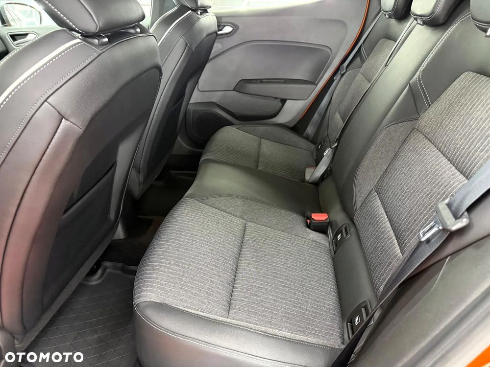 Renault Clio 1.0 TCe Intens Xtronic - 24