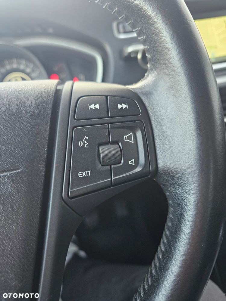 Volvo V40 D2 Kinetic - 28