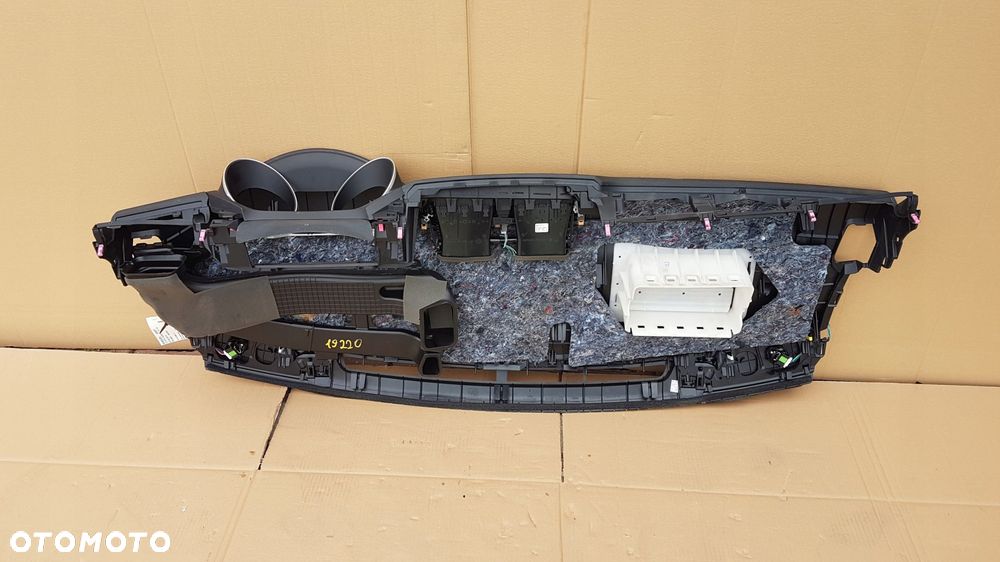 konsola deska rozdzielcza toyota avensis t27 lift t29 16- - 11
