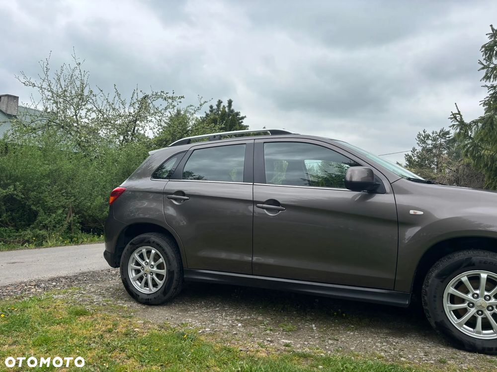 Mitsubishi ASX - 8