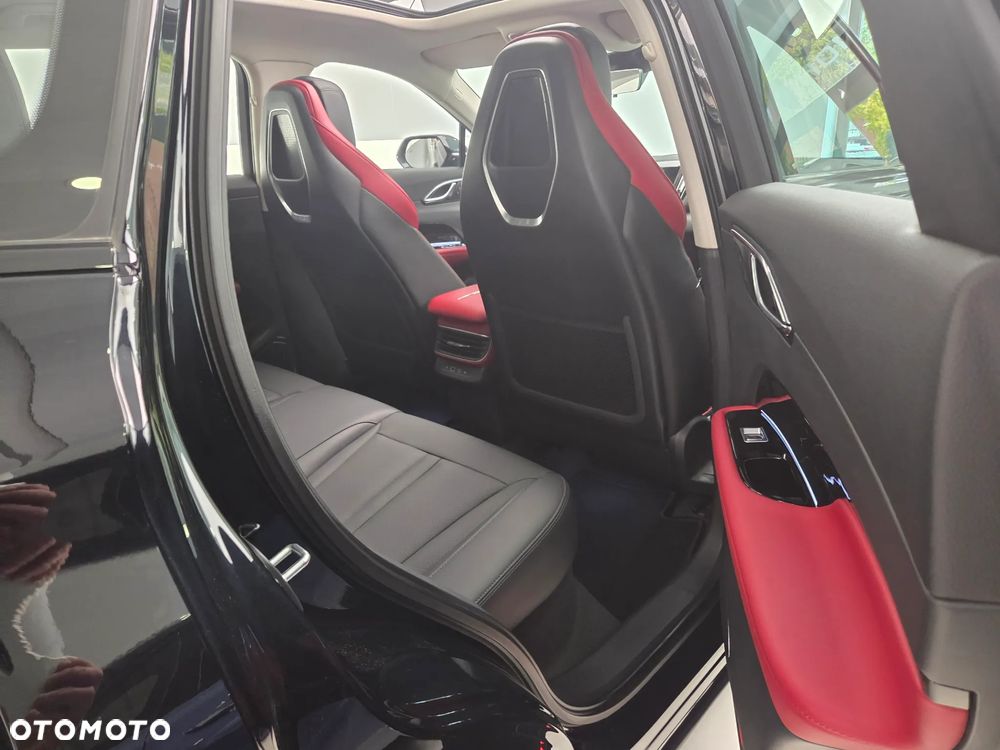Hongqi HS3 1.5T FWD - 10