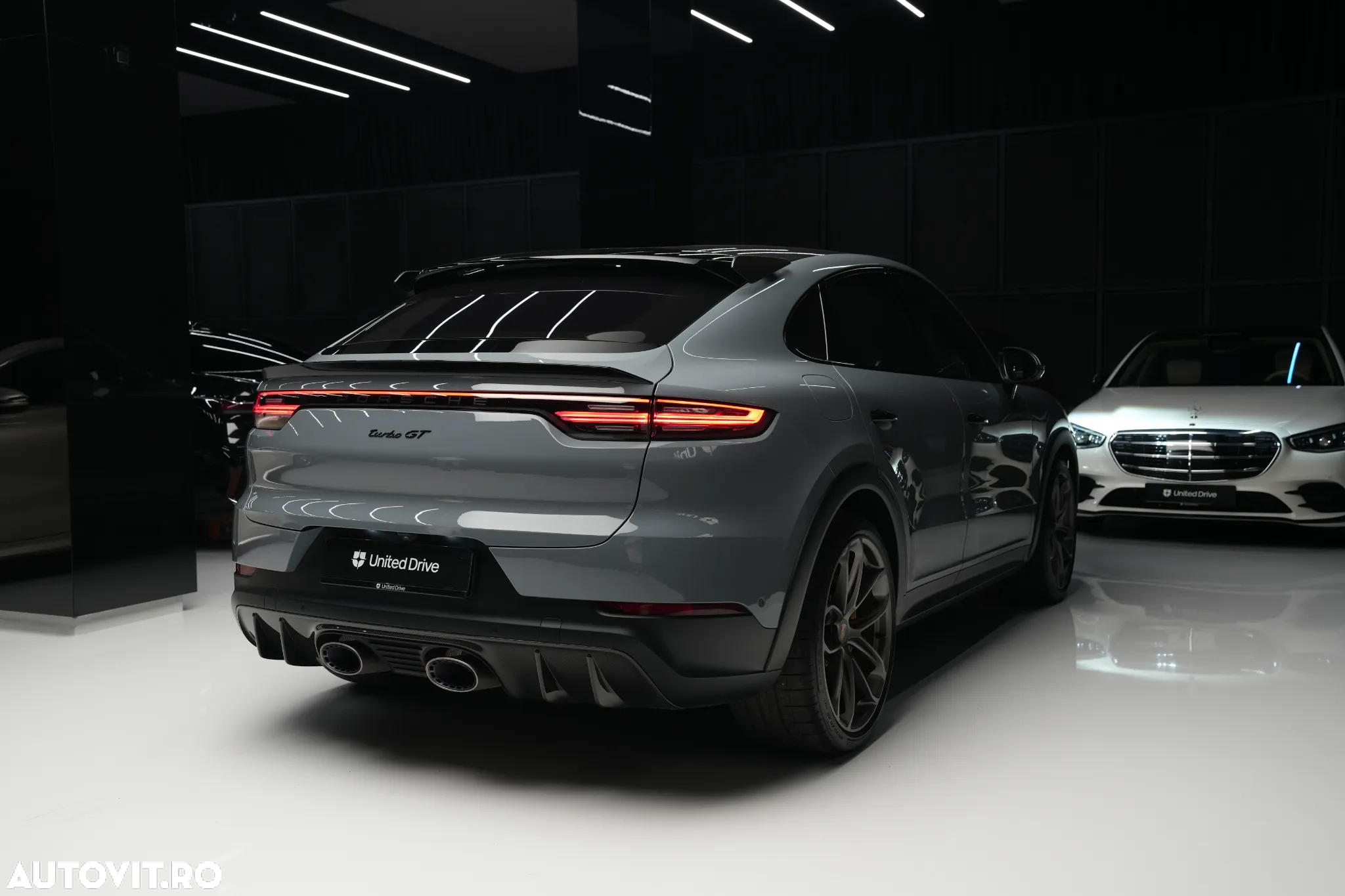 Porsche Cayenne Coupe Turbo - 33