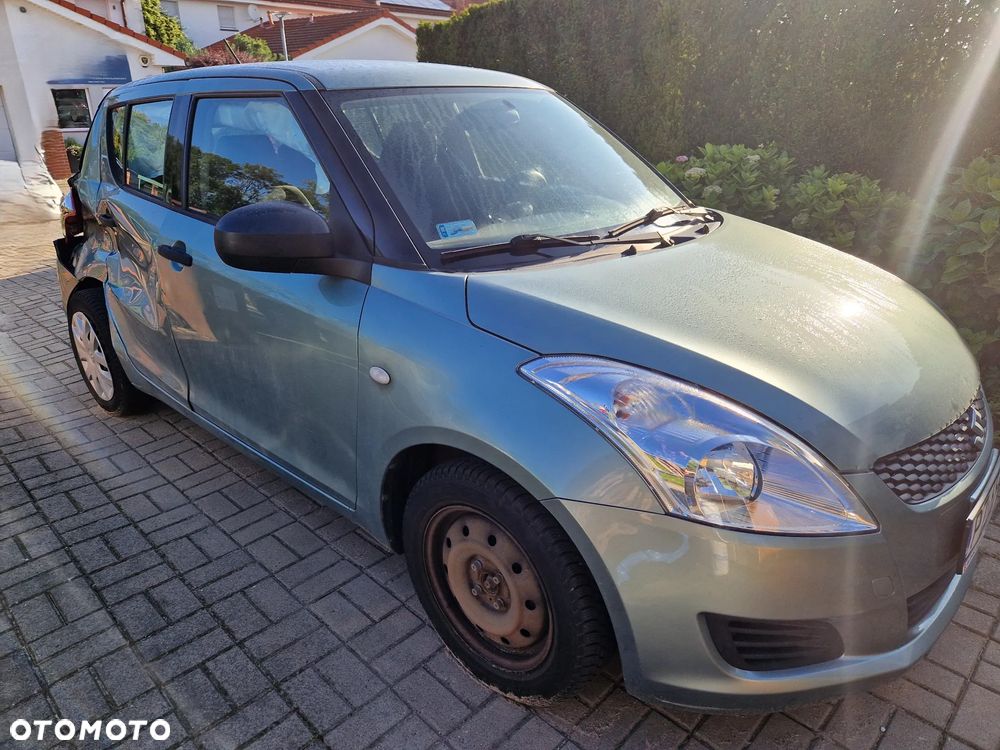 Suzuki Swift 1.2 Club - 12