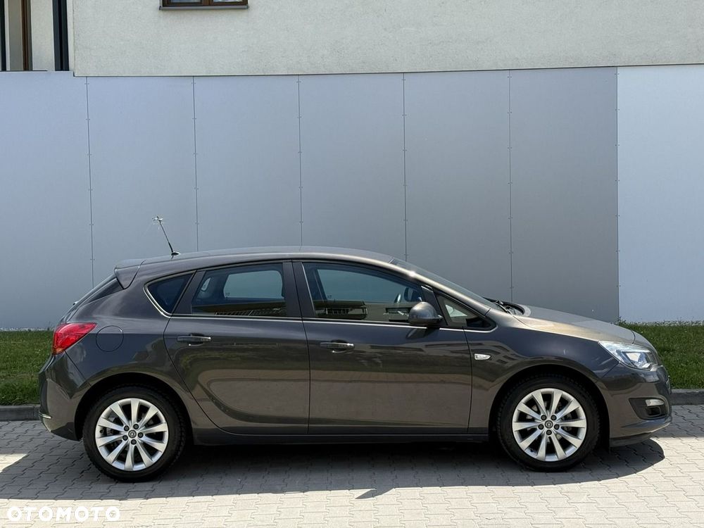 Opel Astra - 12