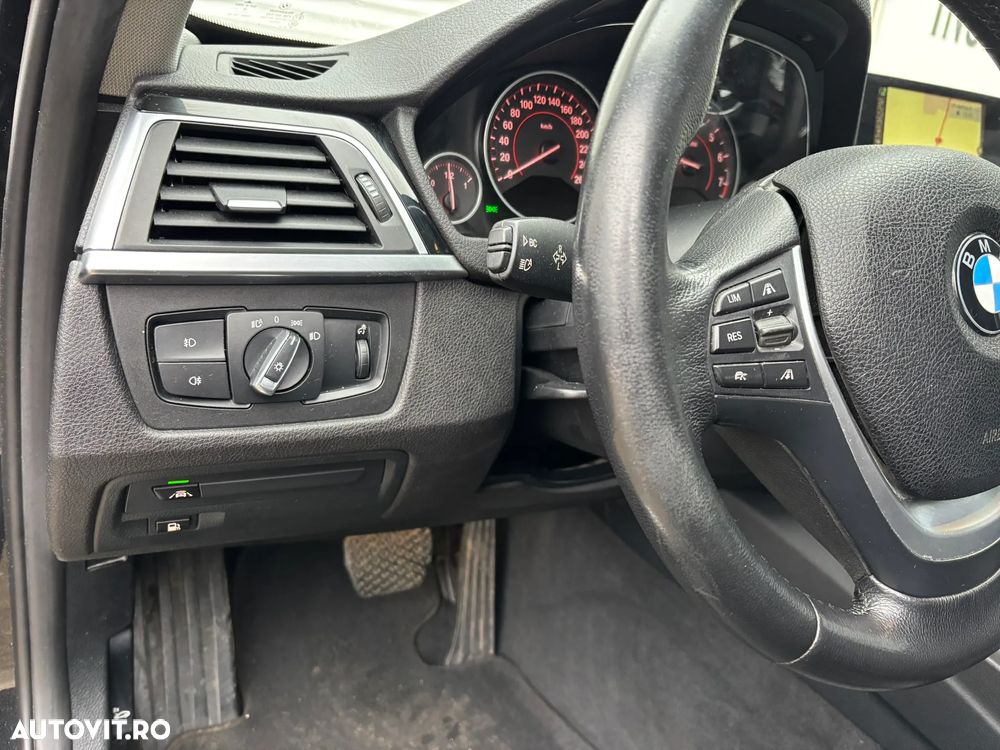 BMW Seria 3 330e iPerformance Sport Line - 22