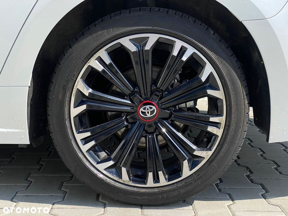 Toyota Corolla 2.0 Hybrid GR Sport - 37