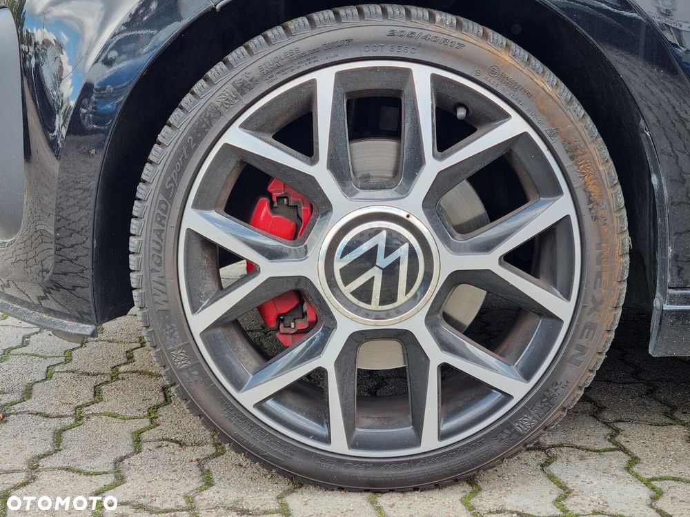 Volkswagen up! 1.0 TSI GTI - 8
