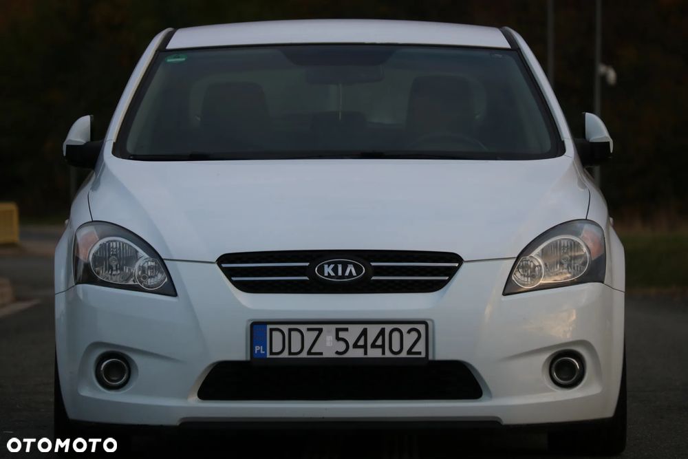 Kia ProCeed 2.0 CVVT TX - 19