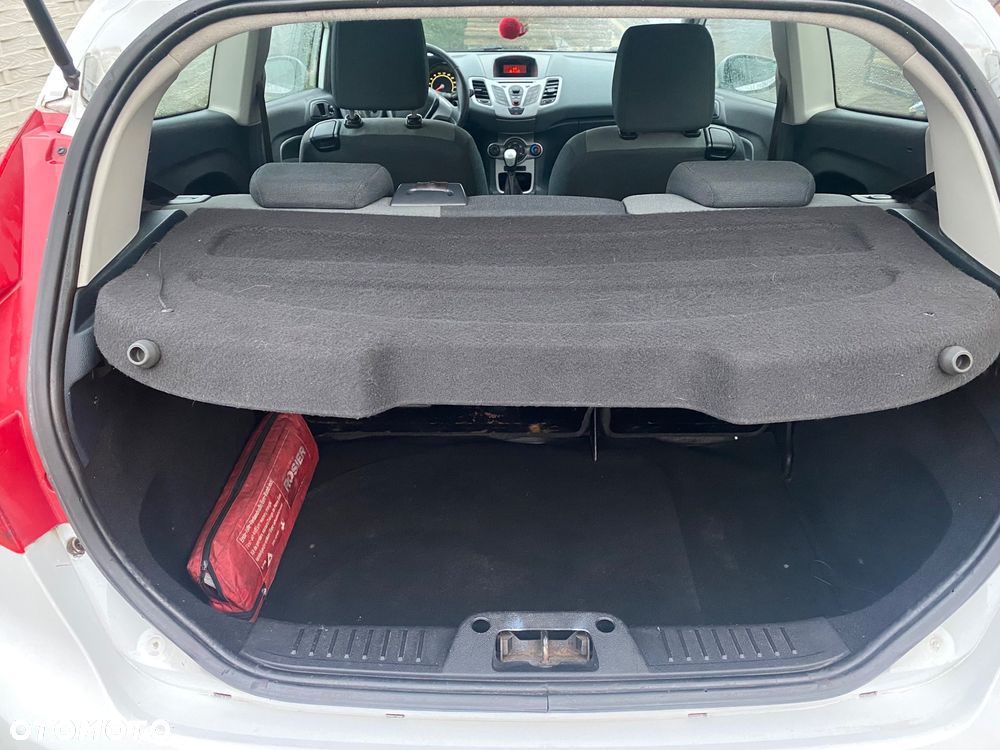 Ford Fiesta 1.25 Ambiente - 14