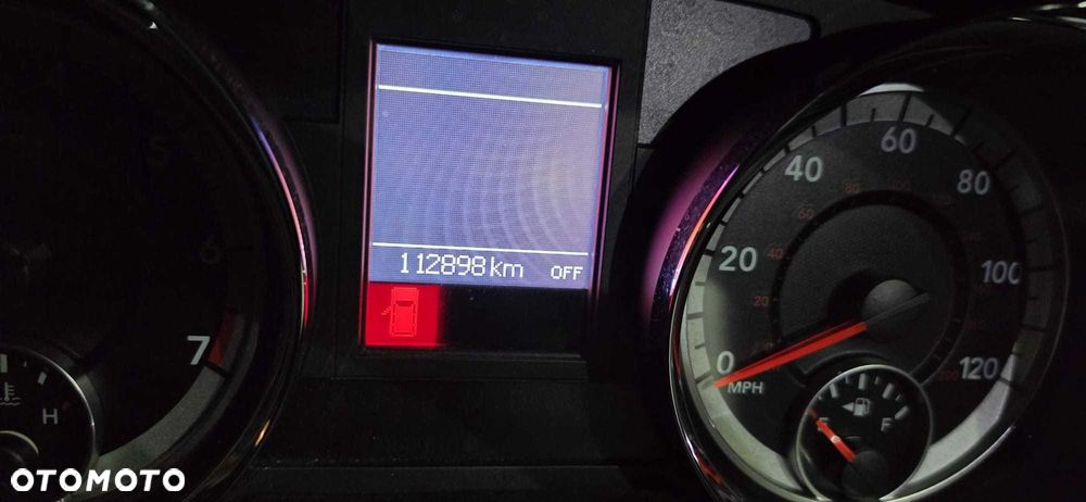 Dodge Grand Caravan - 11