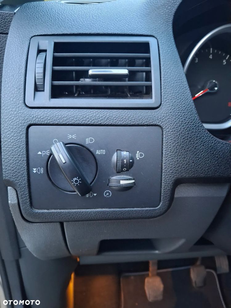 Ford C-MAX - 16