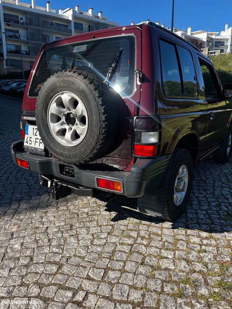 Mitsubishi Pajero 2.5 TDi GLX - 4