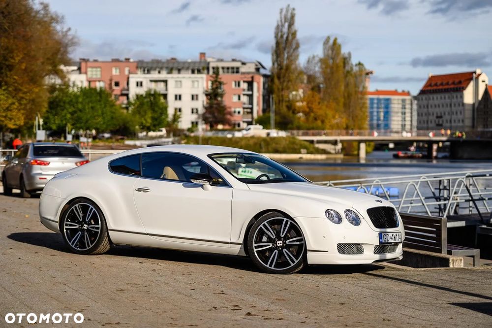 Bentley Continental GT - 8