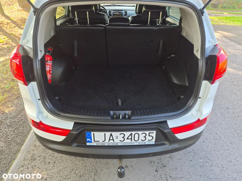 Kia Sportage 1.7 CRDI 2WD Dream-Team Edition - 12