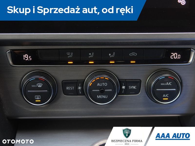 Volkswagen Passat Variant - 15