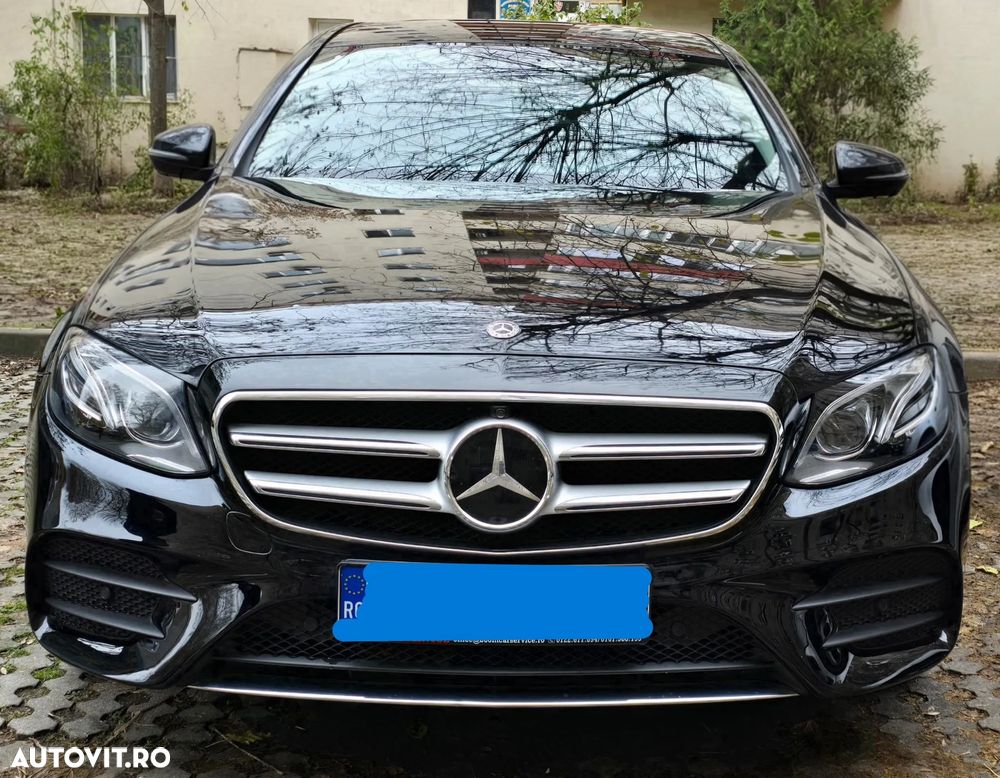 Mercedes-Benz E 220 d 4Matic T 9G-TRONIC Avantgarde - 1
