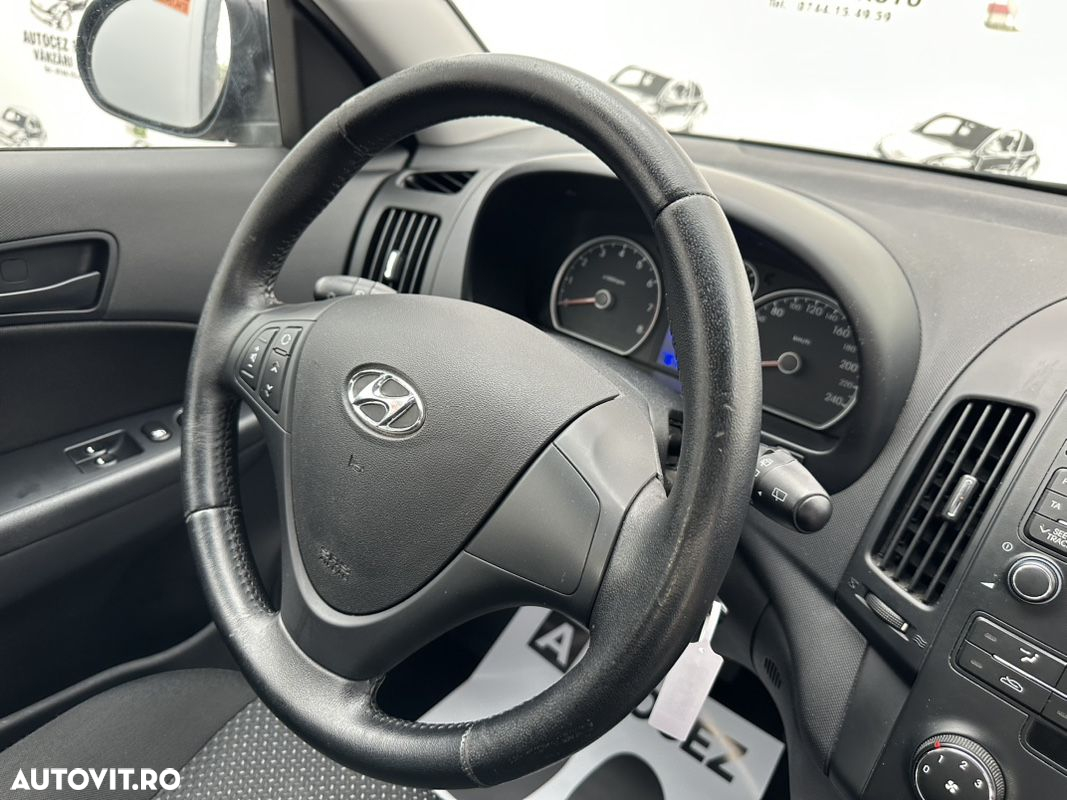 Hyundai i30 i30cw 1.4 Classic - 20