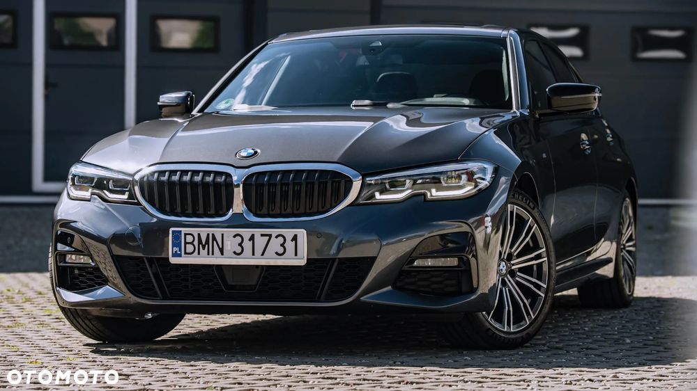 BMW Seria 3 320d M Sport - 8