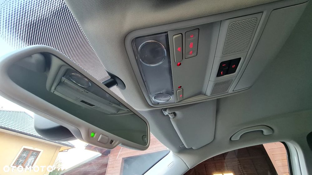 Volkswagen Tiguan 2.0 TDI Perfectline R-Style - 34