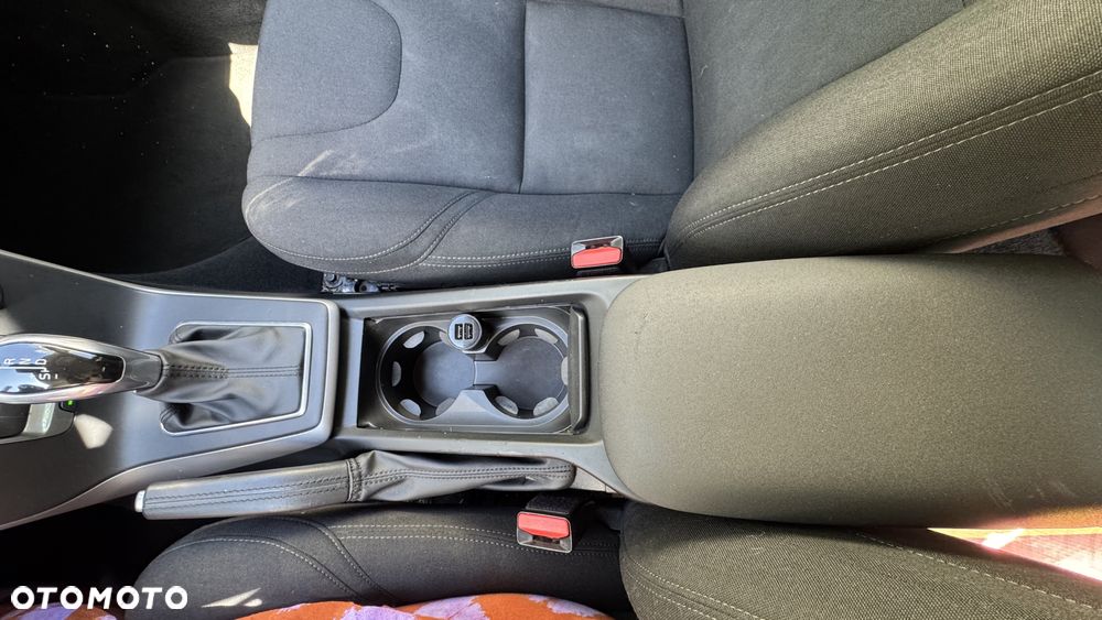 Volvo V40 D3 Kinetic - 4