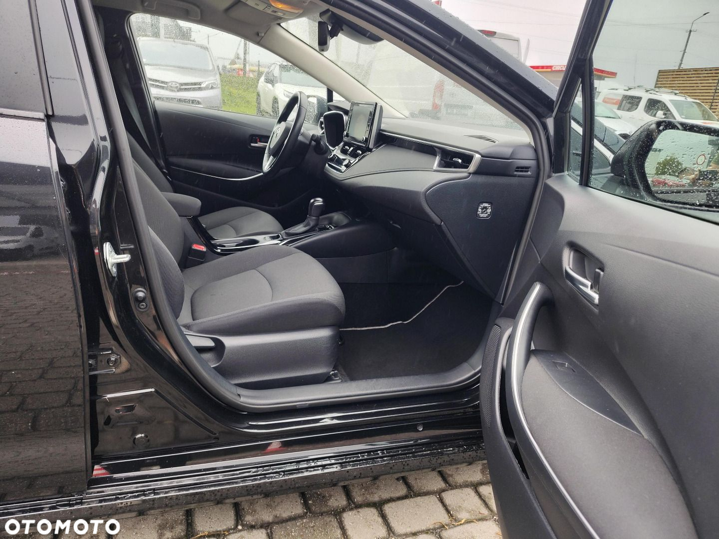 Toyota Corolla - 8