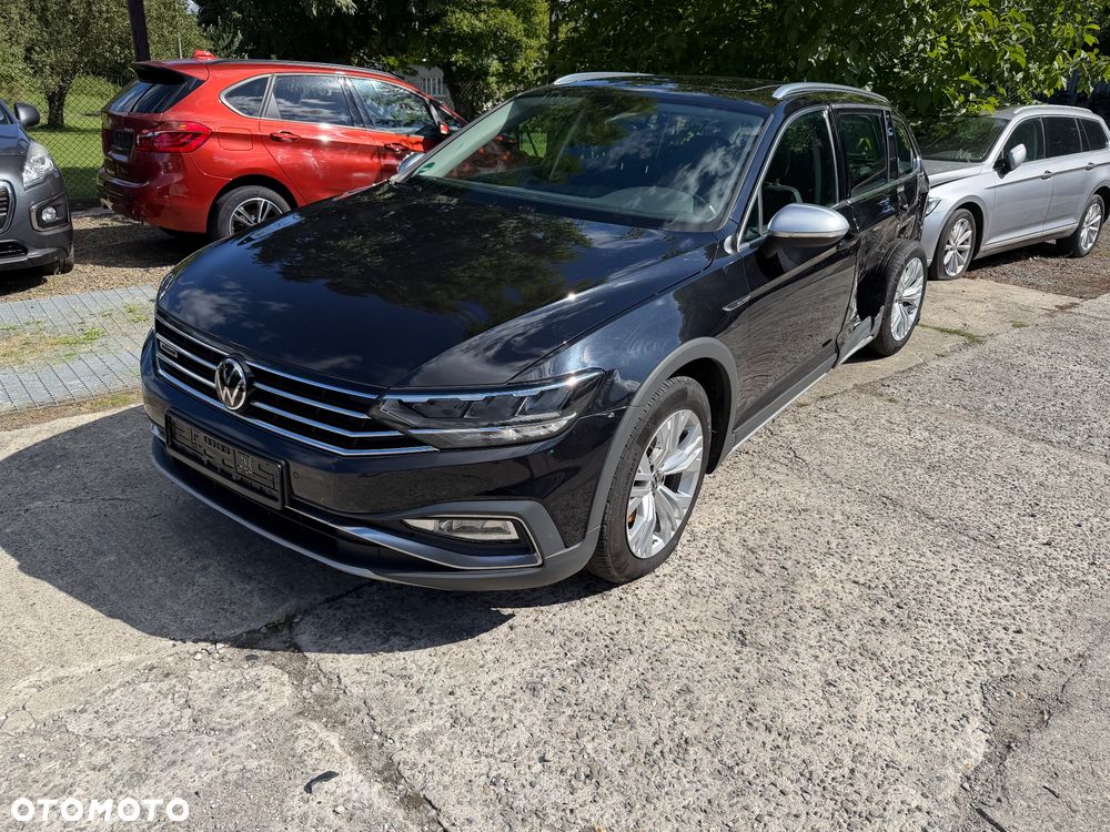 Volkswagen Passat Alltrack 2.0 TDI SCR DSG 4Motion - 3