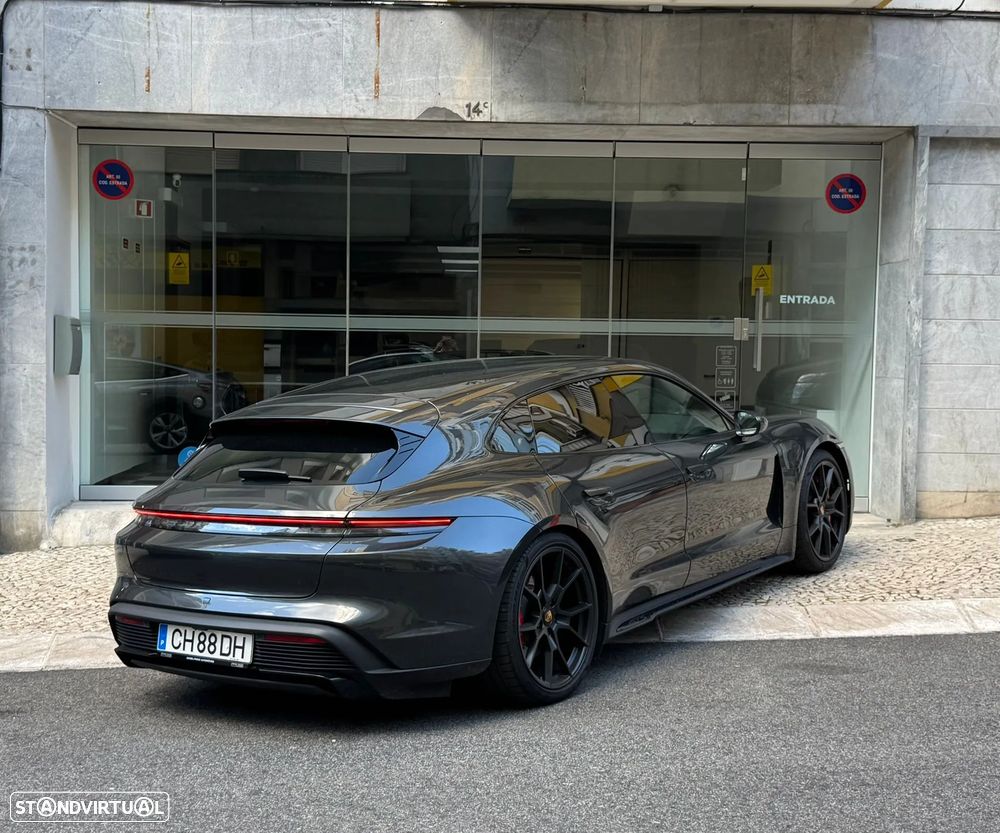 Porsche Taycan Sport Turismo GTS - 7