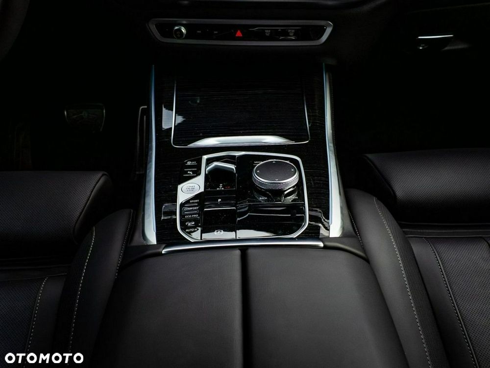 BMW X5 xDrive40d - 23