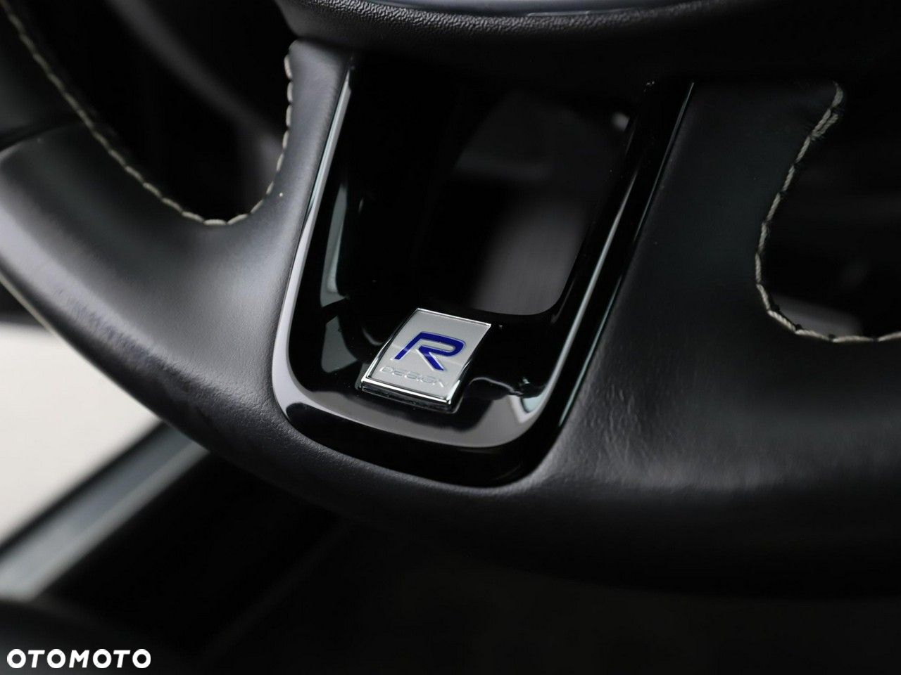 Volvo V90 D4 R-Design - 40