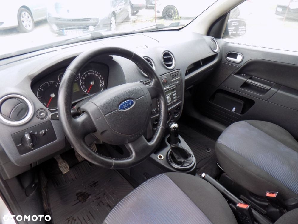 Ford Fusion - 5