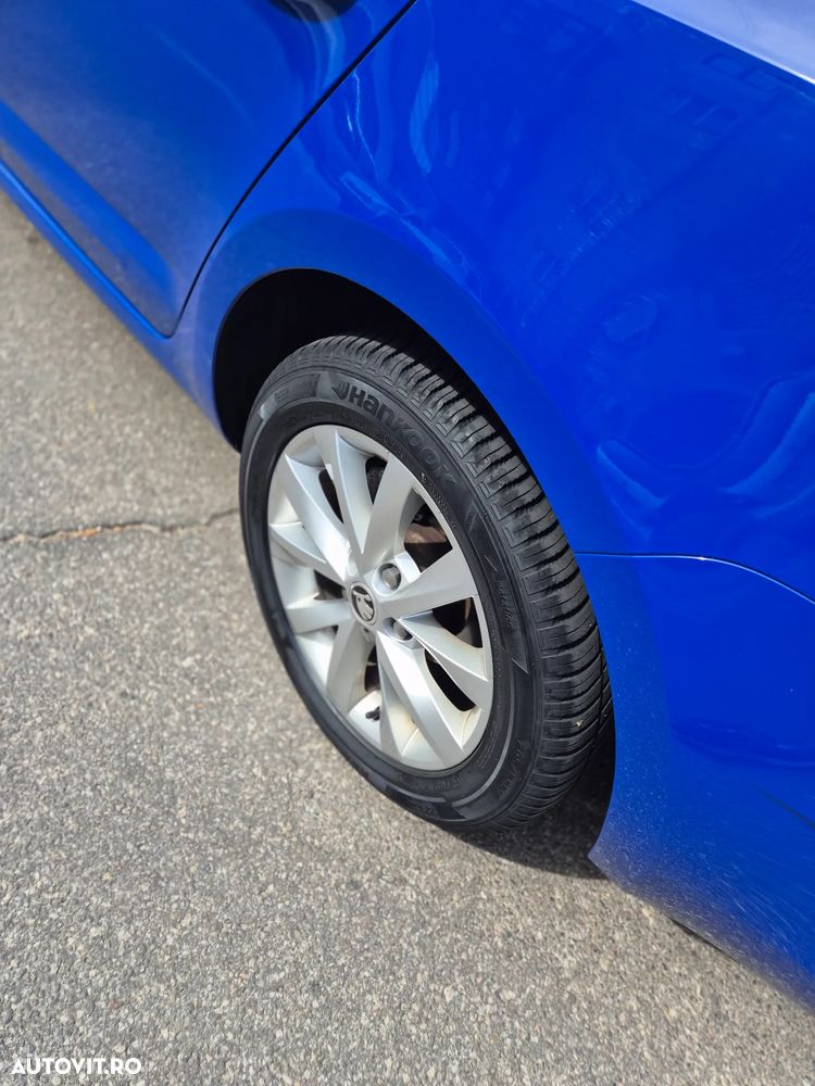 Skoda Octavia 1.6 TDI DSG Ambition - 10