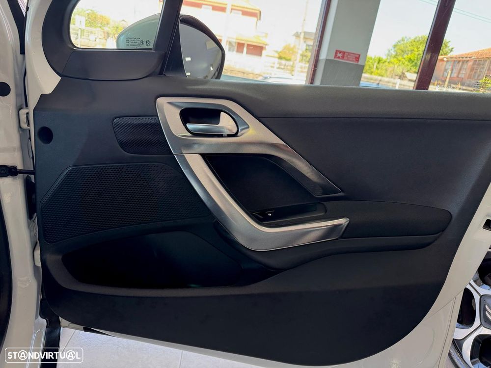 Peugeot 2008 PureTech 110 Stop&Start Allure - 18