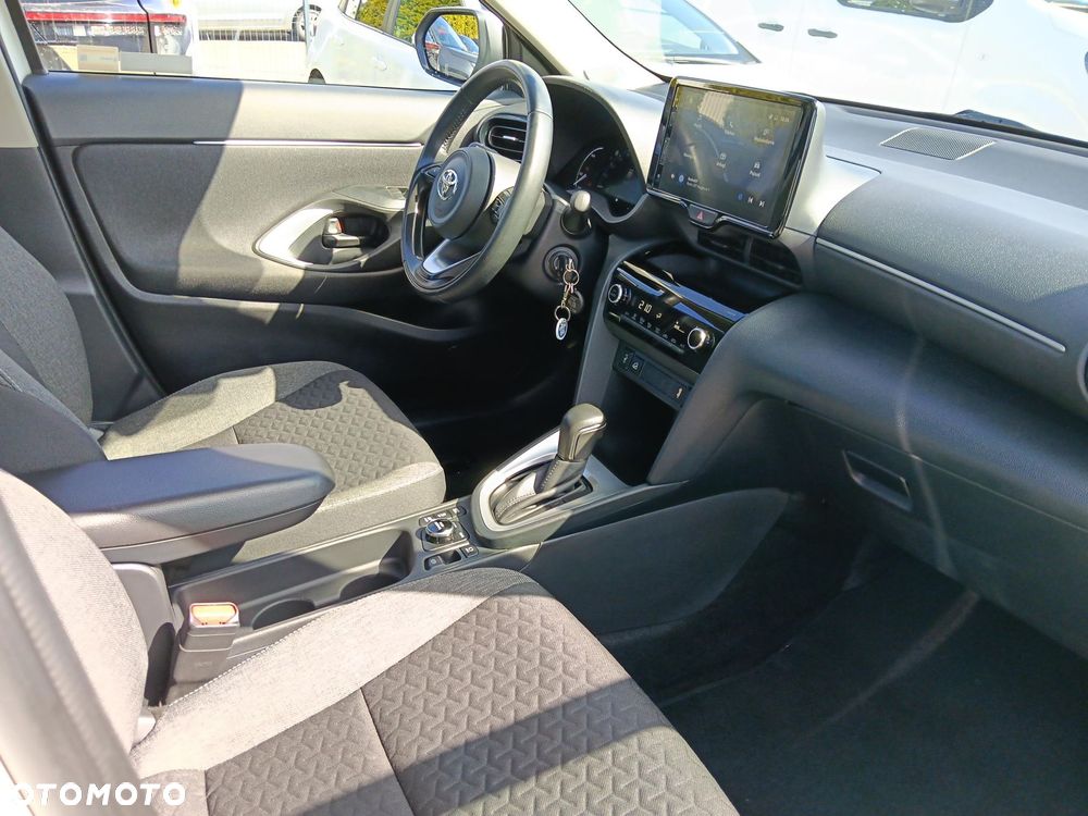 Toyota Yaris Cross Hybrid 1.5 Comfort 4x4 - 9