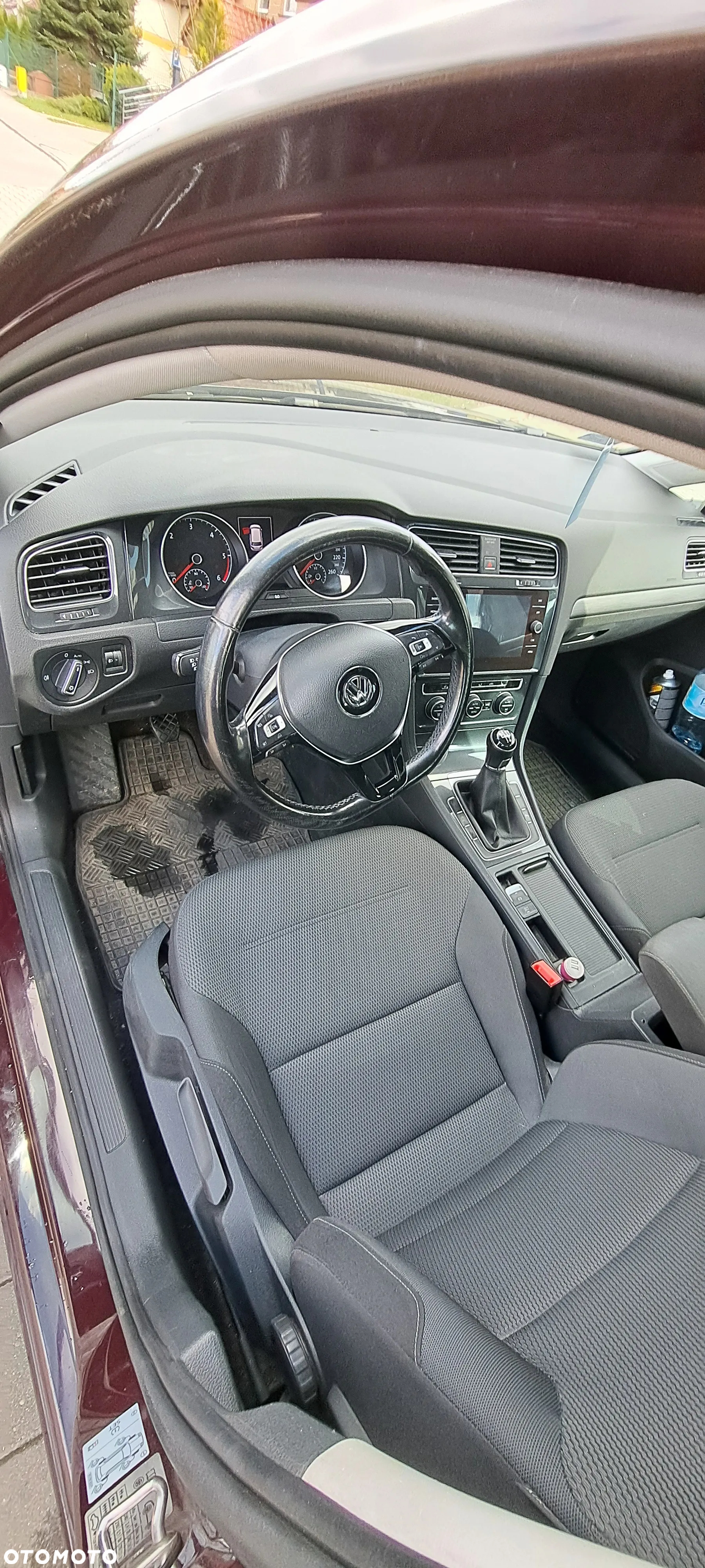 Volkswagen Golf VII 1.6 TDI BMT Comfortline - 17