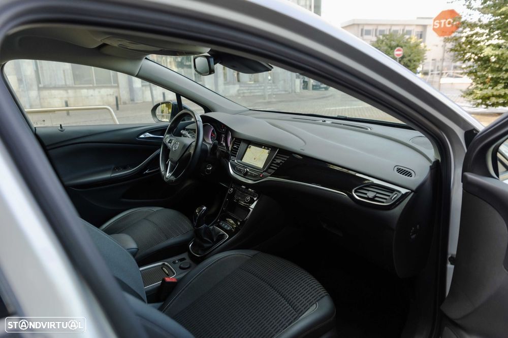 Opel Astra Sports Tourer 1.5 D Design & Tech S/S - 22