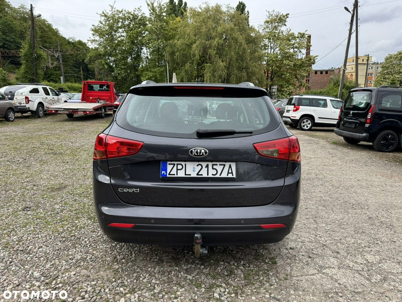 Kia Ceed - 8