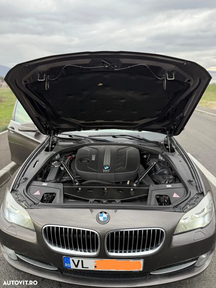 BMW Seria 5 520d - 5